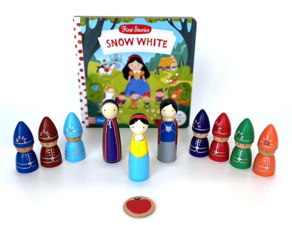 snow white and seven dwarfs peg dolls