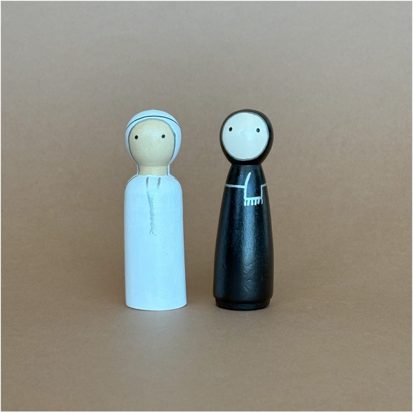 Emirati Couple Peg Dolls